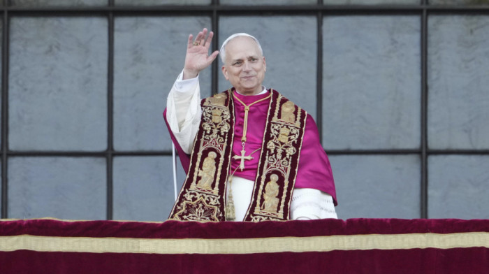 "Ozbiljna ali strastvena odgovornost" da služi Rimljanima: Papa Lav XIV formalno preuzeo titulu biskupa Rima