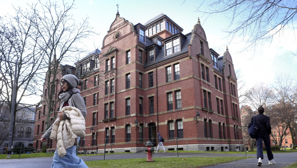 Bloomberg: Trampova administracija preti da će oduzeti patente Univerziteta Harvard