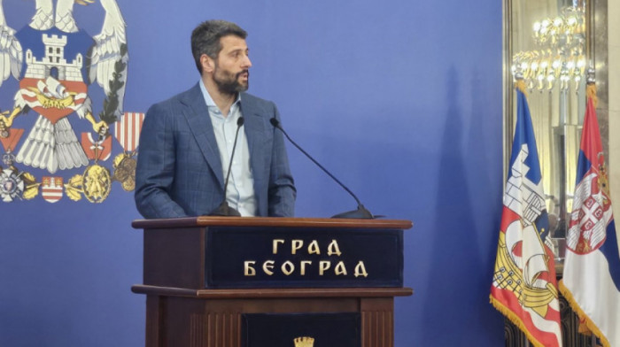 Šapić: Od sutra podela kartica za besplatan ulaz na bazene