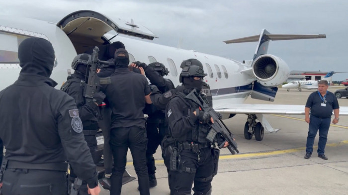 Budvanin i Podgoričanin izručeni Crnoj Gori iz UAE uz jake mere bezbednosti i pratnju specijalaca (FOTO)