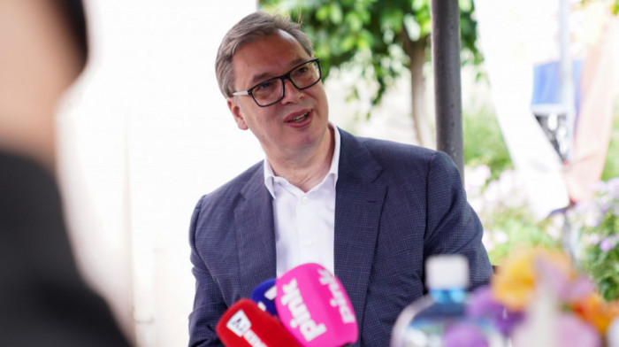 Vučić u poseti Zaječaru: Najveći problem je nedostatak posla, "Jugoimport" će ovde otvoriti fabriku