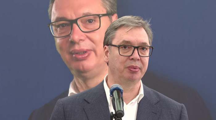 Vučić: Zamoliću studente koji žele da uče da ne stupaju u štrajk glađu