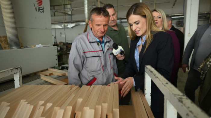 Lepe vesti! Jedna grupa građana u Srbiji dobija po 5.000 dinara