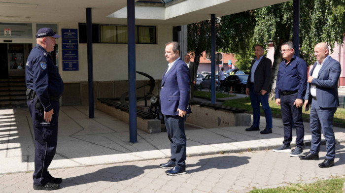 Dačić u Zaječaru: MUP će nastaviti da ulaže u bolje uslove rada