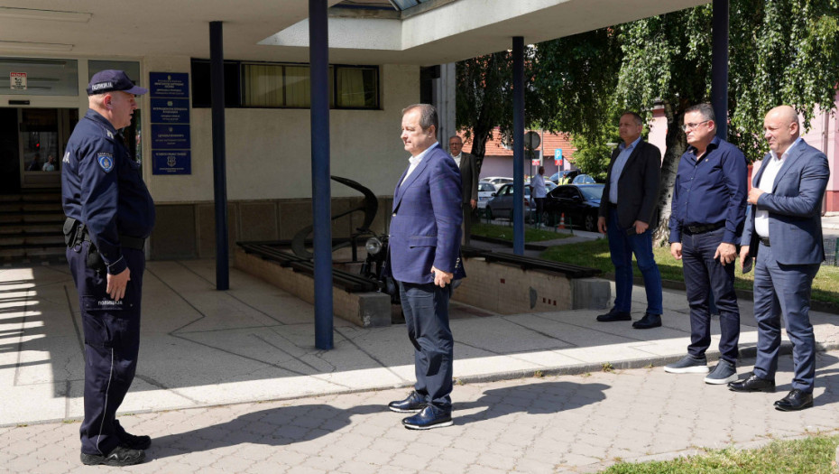 Dačić u Zaječaru: MUP će nastaviti da ulaže u bolje uslove rada