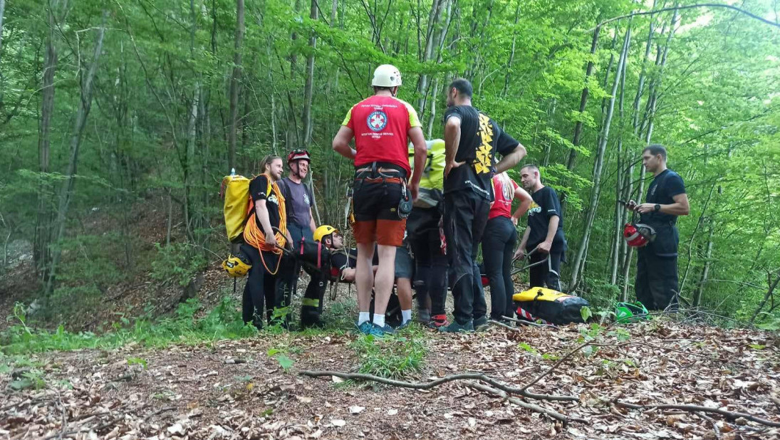 Drama u kanjonu Tribuće: GSS Valjevo i Sektor za vanredne situacije spasili povređenog rekreativca