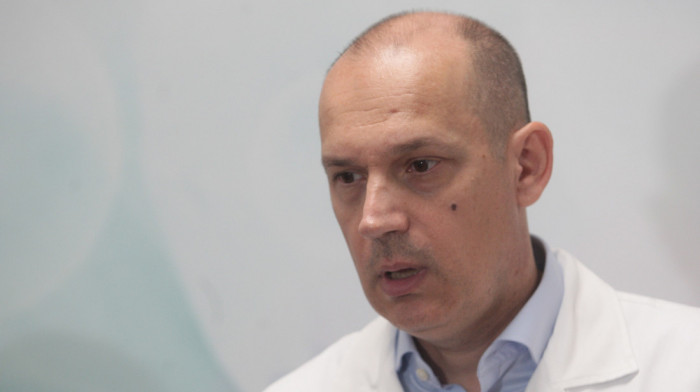 Darko Glišić na intenzivnoj nezi posle operacije: Lončar se oglasio o zdravstvenom stanju ministra