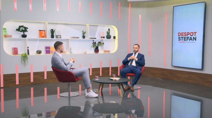 Emisija "Despot Stefan" o lokalnim izborima u Kosjeriću i Zaječaru: Politika na lokalu ili nacionalni boj?