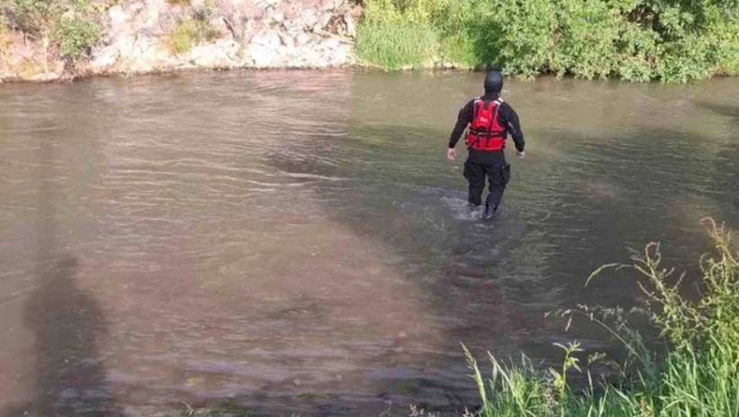 Spaseno dete iz reke u Raški: Vatrogasci brzom akcijom izvukli mališana koga je odnela bujica