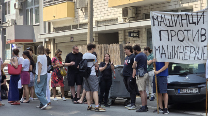 Studenti i građani protestuju zbog hapšenja osumnjičenih za napad na Pavlovića
