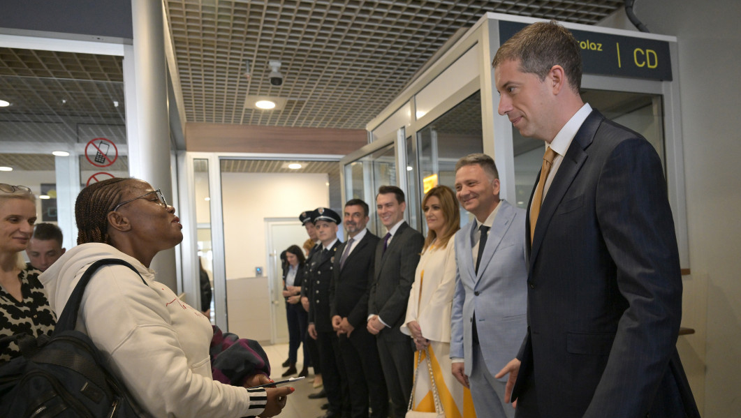 "Srbija napravila kvantni skok u viznoj politici": Prve putnice došle u Srbiju sa izdatim e-vizama