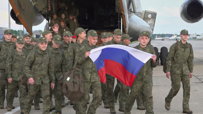 Makgregor: Rat na Kosovu 1999. bio uvod za "beznadežnu" Ukrajinu, Rusko oružje je prevagnulo, a NATO se "tiho" raspada