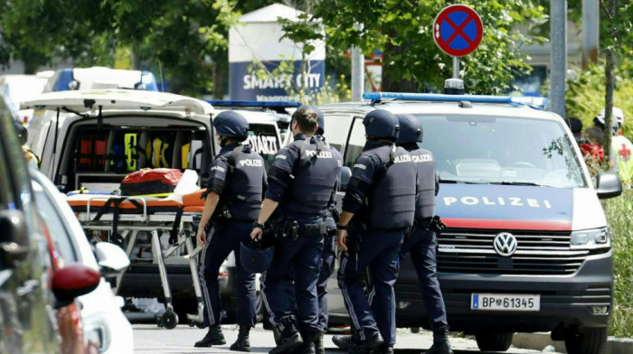 PUCNJAVA U ŠKOLI U GRACU Raste broj stradalih, među poginulima sedam učenika, nastavnik i napadač (FOTO)