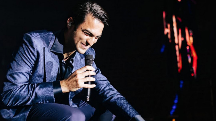"Spremite se za odličnu zabavu!", poručuje Mateo Bočeli pred koncert 19. juna u MTS Dvorani