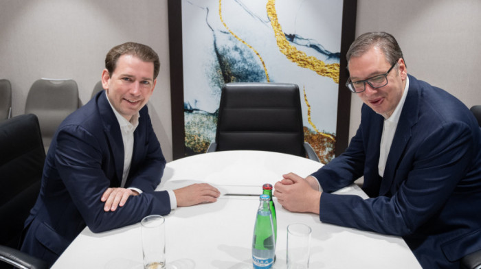 Vučić se sastao sa Sebastijanom Kurcom u Pragu