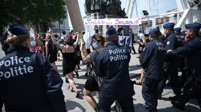 Protest u Briselu zbog hapšenja policajca nakon ubistva dečaka tokom policijske potere
