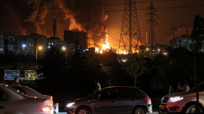 Eskalacija protesta u Iranu: U Teheranu oštećeno 60 bankarskih filijala i 50 vatrogasnih vozila