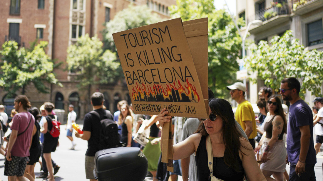 Turizam puni budžete, ali prazni strpljenje: Gde su protesti protiv turista najjači?