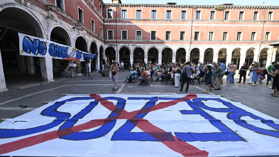 Protesti u Veneciji zbog venčanja Bezosa: Stanovnici ne žele "igralište bogatih" u svom gradu