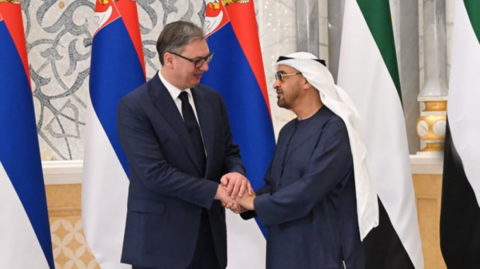 Šeik Bin Zajed otišao po Vučića u hotel i odvezao ga na sastanak u palatu Al Vatan