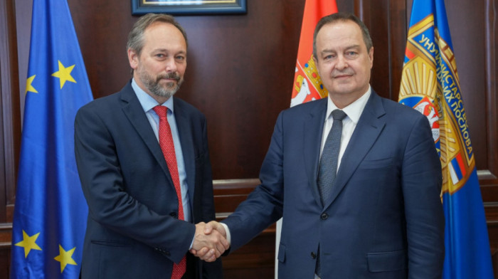 Dačić primio u oproštajnu posetu ambasadora EU u Srbiji Žiofrea