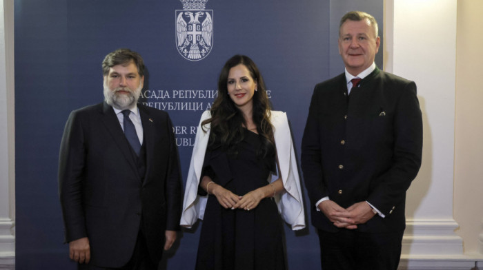 Tamara Vučić sa novoimenovanim konzulom Srbije u Gracu Georgom Kuršelom