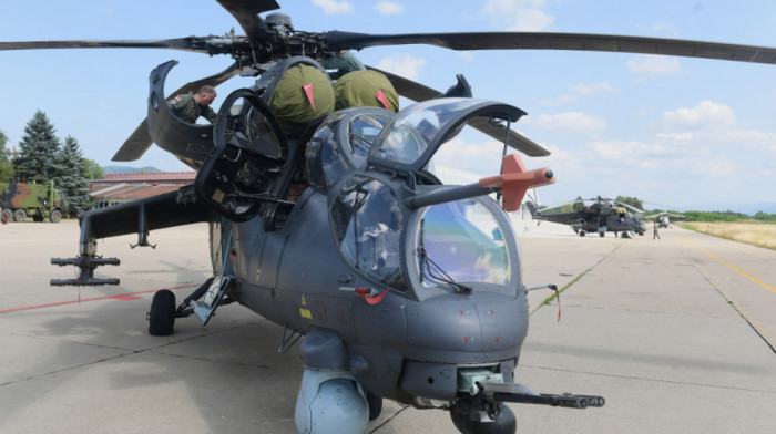 Protivoklopna helikopterska eskadrila realizuje obuku za podršku kopnenim snagama