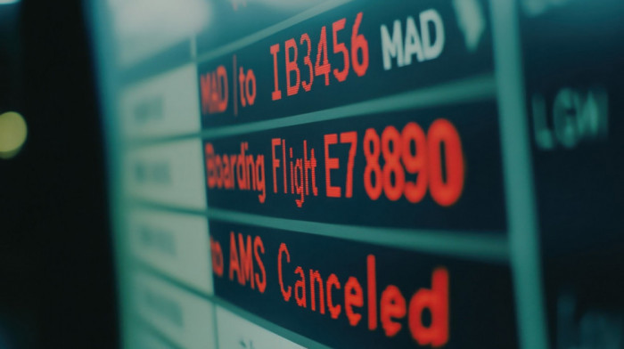 Stotine letova otkazano: Avio-kompanije uvode takse zbog poskupljenja goriva