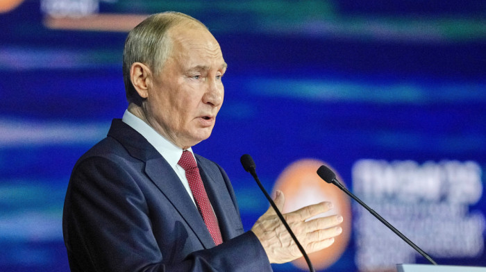 Putin: Rusija beleži istorijski pad siromaštva, BDP raste uprkos izazovima