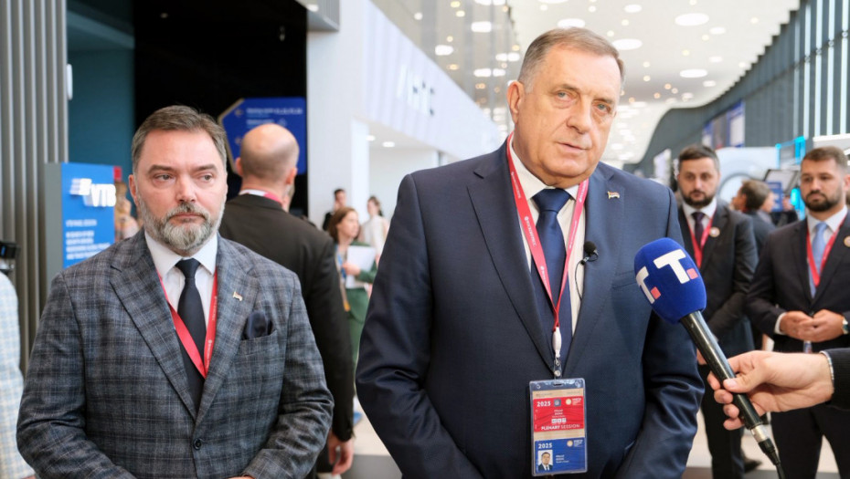 Dodik iz Sankt Peterburga: Zapad pokušava da stvori teškoće pravoslavnom svetu, to je neprihvatljivo