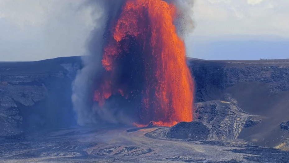 Vulkan Kilauea na Havajima izbacio lavu u visinu od 300 metara