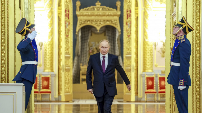 Vojni konstruktor u Kalašnjikovu pokazao snajpersku pušku iz koje je pucao Putin