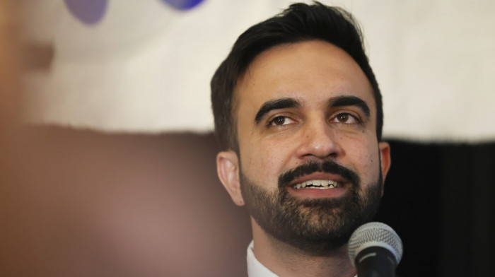 Zohran Mamdani favorit za pobedu u Njujorku: Musliman, levičar, demokrata, sin šiita i hinduistkinje
