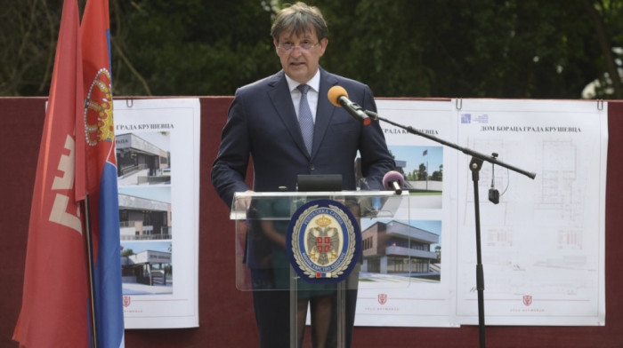 Gašić: Ignorisanje Vučićevih rezultata u domenu odbrane je politički autizam