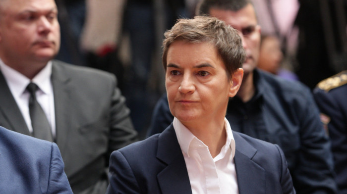 Brnabić: Nasilje koje sprovode blokaderi večeras se završava