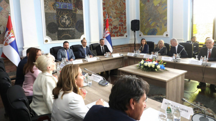 "Pozivam na sabornost i mir" Macut se obrati iz Kruševca sa centralne ceremonije povodom Vidovdana