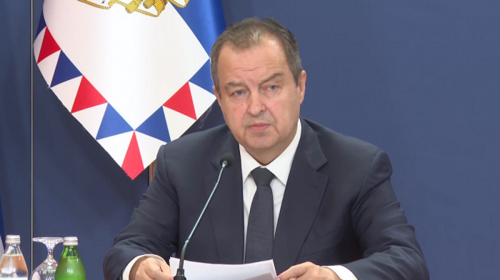 Dačić: Svi mostovi u Beogradu prohodni, od jutros 1.300 okupljenih na 11 lokacija u gradu