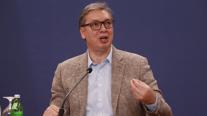 Vučić: Kada kažem da je završeno s obojenom revolucijom, završeno je - svaki dan blokada podrška im dramatično opada