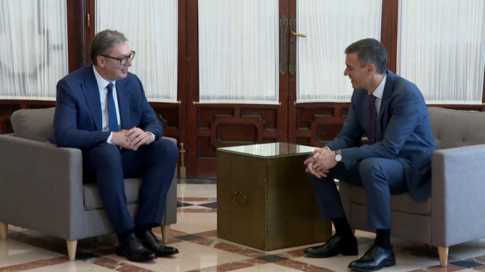 Vučić: Sa Sančezom o odnosima Srbije i Španije, posebno o unapređenju ekonomskih odnosa
