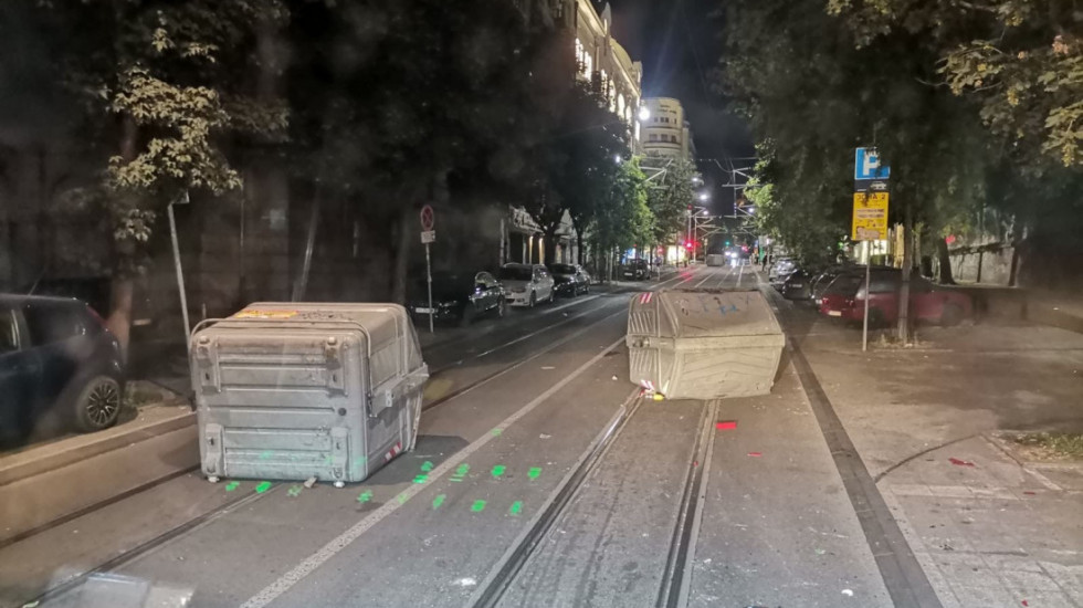 Pomoćnik direktora policije: Većina blokada uklonjena, privedene 44 osobe