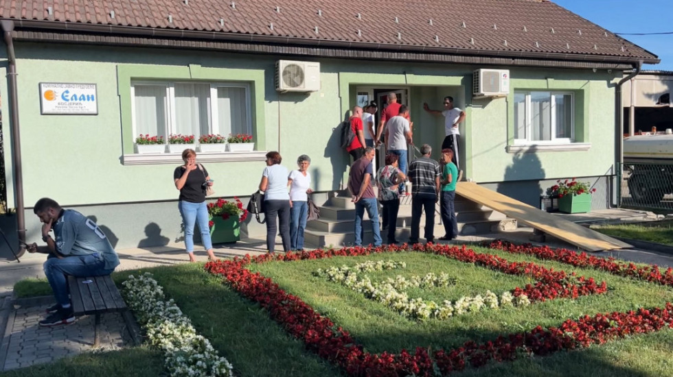 Velika izlaznost na ponovljenim izborima u Kosjeriću – do 14h glasalo 59 odsto birača