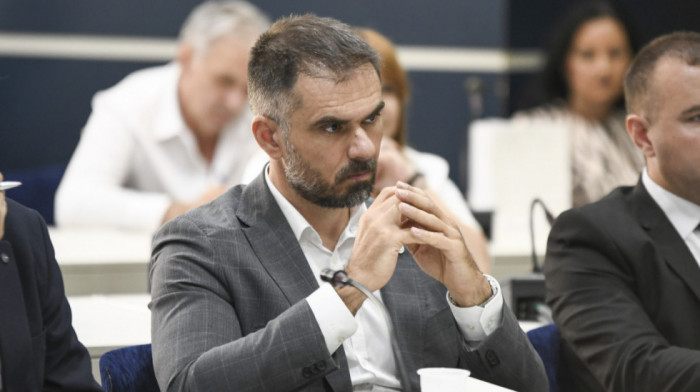Mićin: Protesti na adresama i blokade teror manjine nad većinom, nadležni da reaguju