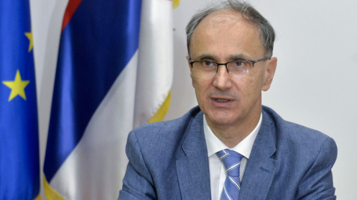 Usvojen Predlog zakona o izmenama Zakona o udžbenicima; Macut: Istorijska odluka