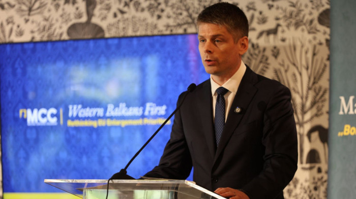 Gujon: Pojedini opozicioni političari svesno urušavaju nacionalni konsenzus o stradanju Srba