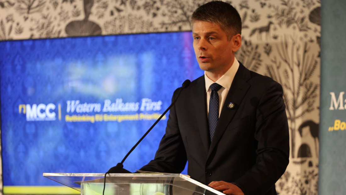 Gujon: Pojedini opozicioni političari svesno urušavaju nacionalni konsenzus o stradanju Srba
