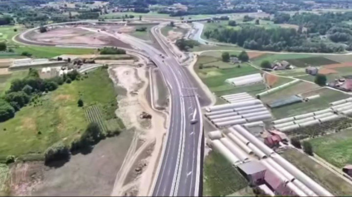 Vučić: Danas važan dan za Srbiju, otvaramo poslednju deonicu auto-puta do Požege