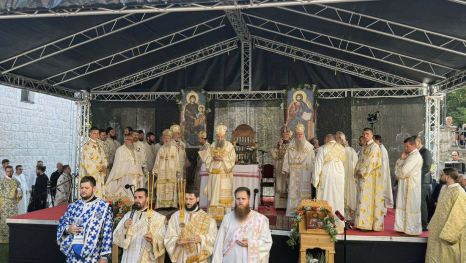 Patrijarh Porfirije služio liturgiju u Hramu Vaznesenja Gospodnjeg u Nevesinju