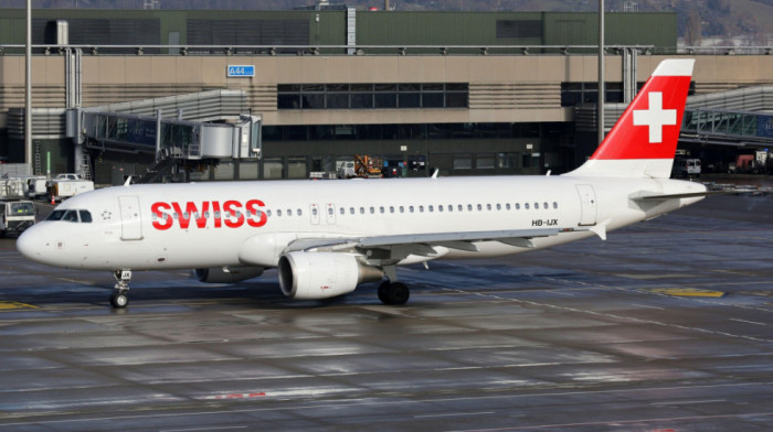 Avion iz Beograda za Cirih prinudno sleteo u Nemačku zbog dima u kabini