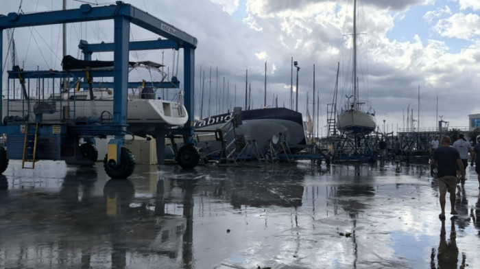 Talasi i do osam metara na Jadranu: Dalmaciju pogodila jedna od najvećih plima poslednjih godina