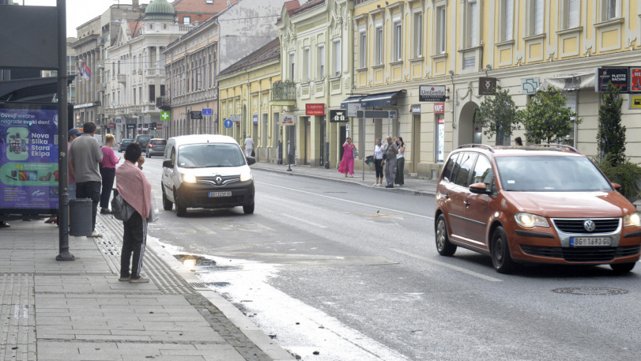 Sve ulice u Beogradu prohodne, gradski prevoz funkcioniše po redovnom režimu